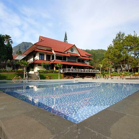 Kusuma Agrowisata Resort & Convention Malang Exterior foto