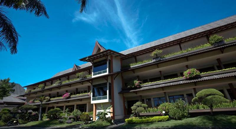 Kusuma Agrowisata Resort & Convention Malang Exterior foto