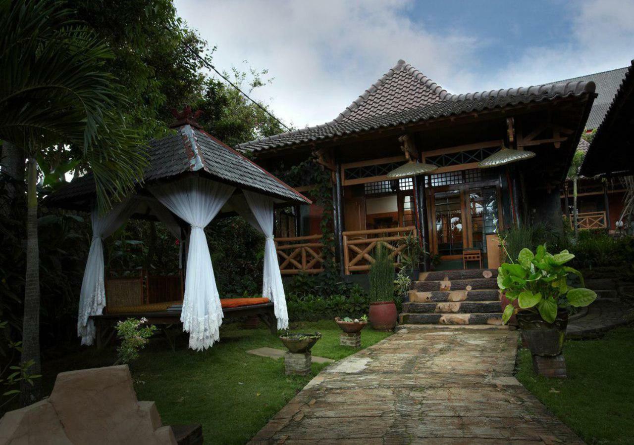 Kusuma Agrowisata Resort & Convention Malang Exterior foto
